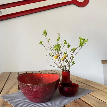 Apartment Bahnhof • Fliegender Hamburger *